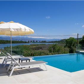 3 bedroom villa with pool & sea view, near Acharavi, sleeps 6